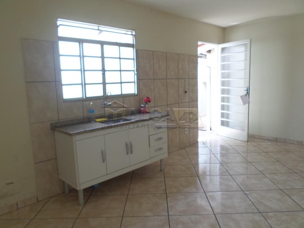 Alugar Casas / Padrão em São José do Rio Pardo apenas R$ 800,00 - Foto 8 Alugar Casas / Padrão em São José do Rio Pardo apenas R$ 800,00 - Foto 8