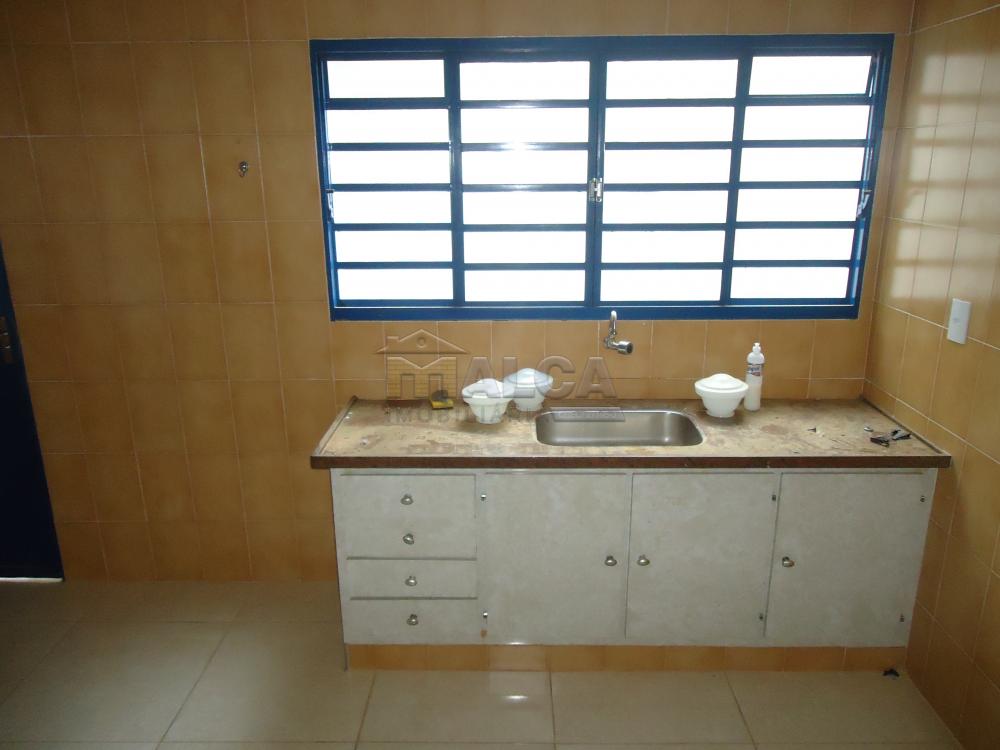 Alugar Apartamentos / Padrão em São José do Rio Pardo apenas R$ 750,00 - Foto 18 Alugar Apartamentos / Padrão em São José do Rio Pardo apenas R$ 750,00 - Foto 18