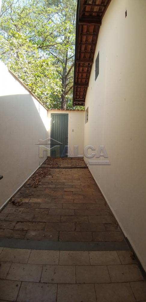 Comprar Casas / Padrão em São José do Rio Pardo apenas R$ 350.000,00 - Foto 24 Comprar Casas / Padrão em São José do Rio Pardo apenas R$ 350.000,00 - Foto 24