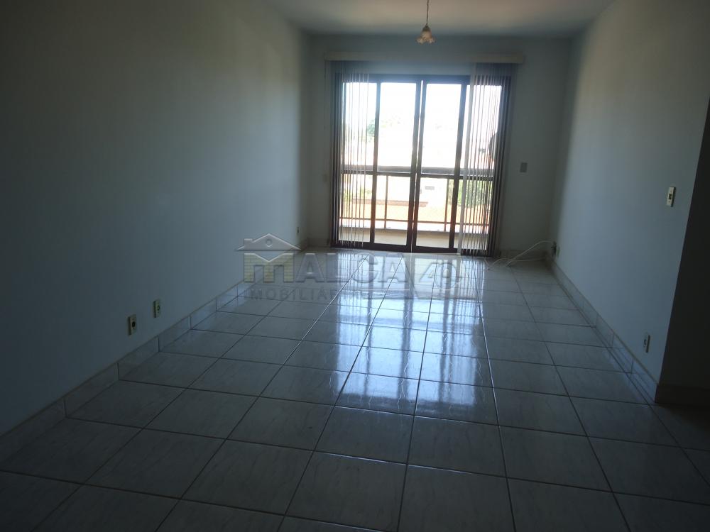Alugar Apartamentos / Condomínio em São José do Rio Pardo R$ 900,00 - Foto 3 Alugar Apartamentos / Condomínio em São José do Rio Pardo R$ 900,00 - Foto 3