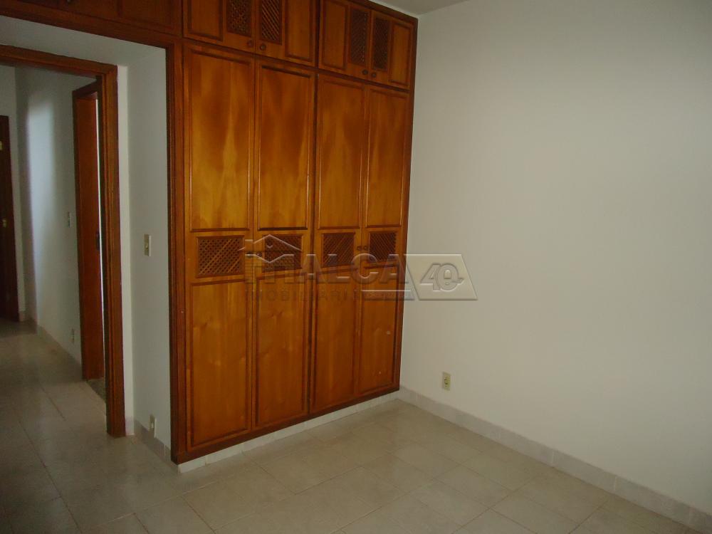 Alugar Apartamentos / Condomínio em São José do Rio Pardo R$ 900,00 - Foto 4 Alugar Apartamentos / Condomínio em São José do Rio Pardo R$ 900,00 - Foto 4