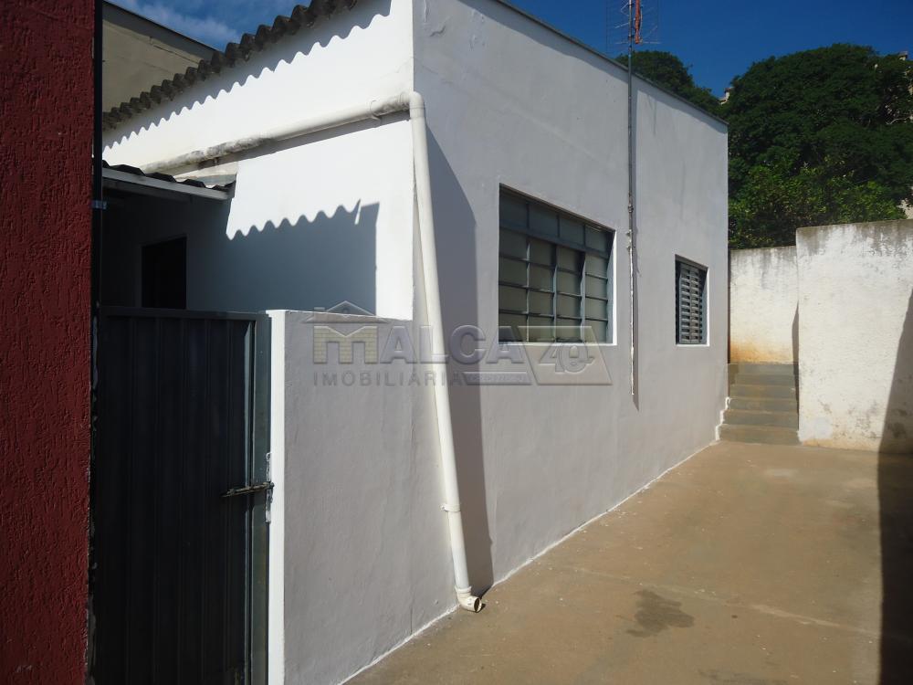 Alugar Casas / Padrão em São José do Rio Pardo R$ 800,00 - Foto 13 Alugar Casas / Padrão em São José do Rio Pardo R$ 800,00 - Foto 13