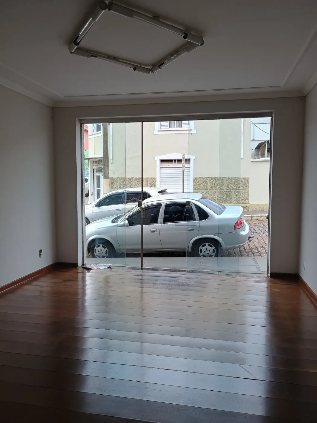 Alugar Comerciais / Salões em São José do Rio Pardo R$ 2.450,00 - Foto 4