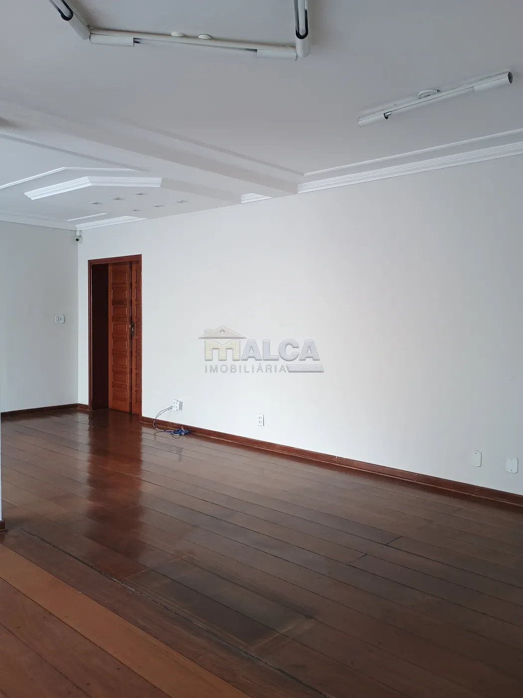 Alugar Comerciais / Salões em São José do Rio Pardo R$ 2.450,00 - Foto 7