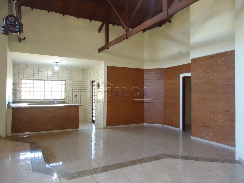 Comprar Casas / Padrão em São José do Rio Pardo R$ 650.000,00 - Foto 17