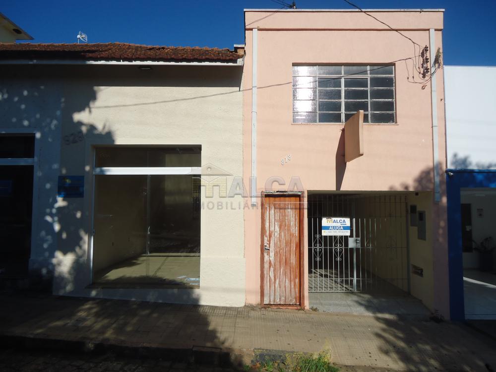 Alugar Casas / Padrão em São José do Rio Pardo R$ 1.500,00 - Foto 1