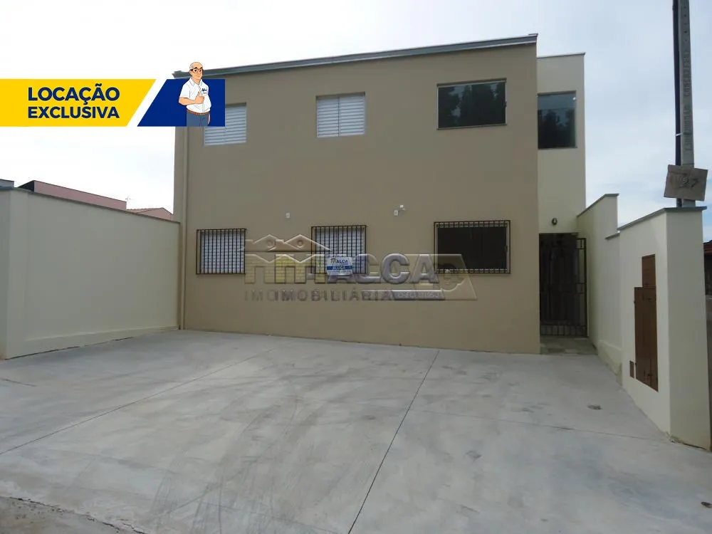 Alugar Apartamentos / Padrão em São José do Rio Pardo R$ 850,00 - Foto 1