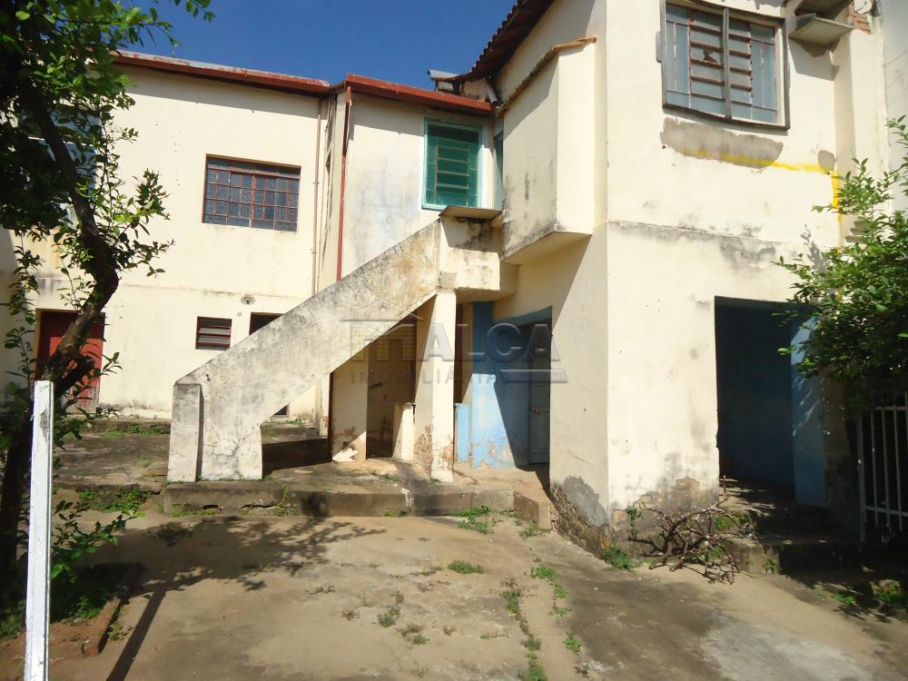 Alugar Casas / Padrão em São José do Rio Pardo R$ 1.550,00 - Foto 27