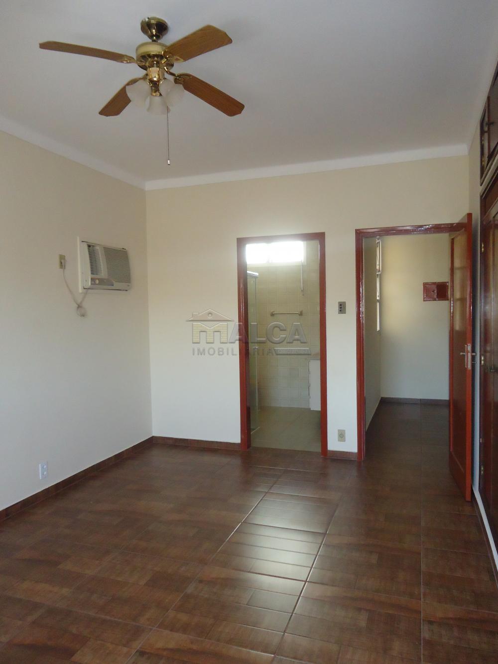 Alugar Casas / Padrão em São José do Rio Pardo R$ 1.600,00 - Foto 35