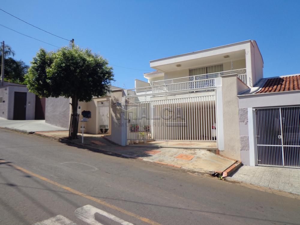 Comprar Casas / Padrão em São José do Rio Pardo R$ 850.000,00 - Foto 2
