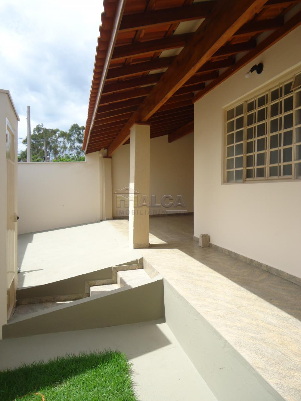 Alugar Casas / Padrão em São José do Rio Pardo R$ 1.700,00 - Foto 9