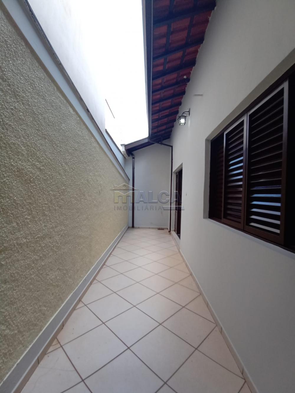 Alugar Casas / Padrão em São José do Rio Pardo R$ 1.650,00 - Foto 38