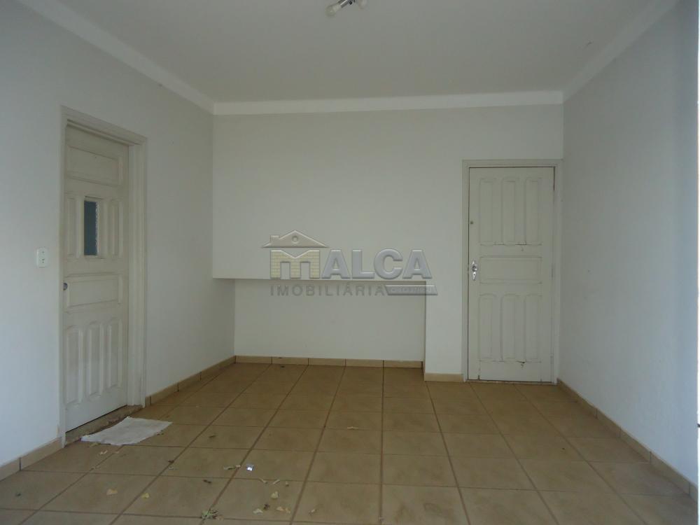 Alugar Casas / Padrão em São José do Rio Pardo R$ 1.300,00 - Foto 3 Alugar Casas / Padrão em São José do Rio Pardo R$ 1.300,00 - Foto 3