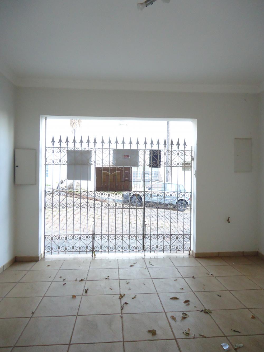 Alugar Casas / Padrão em São José do Rio Pardo R$ 1.300,00 - Foto 2 Alugar Casas / Padrão em São José do Rio Pardo R$ 1.300,00 - Foto 2