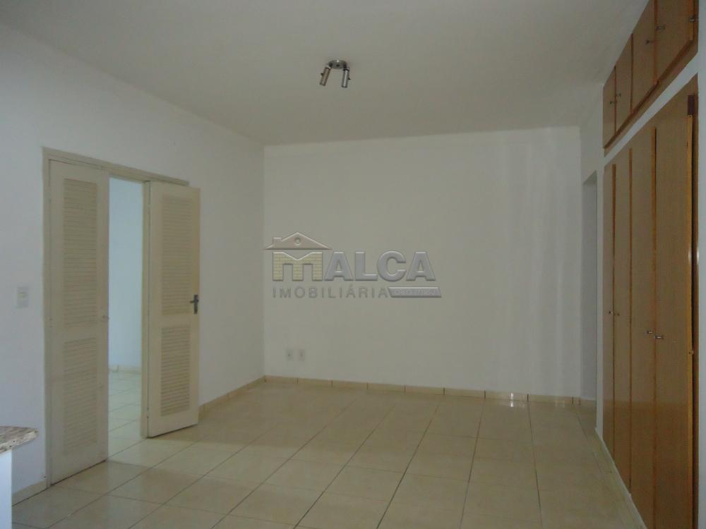 Alugar Casas / Padrão em São José do Rio Pardo R$ 1.300,00 - Foto 13 Alugar Casas / Padrão em São José do Rio Pardo R$ 1.300,00 - Foto 13