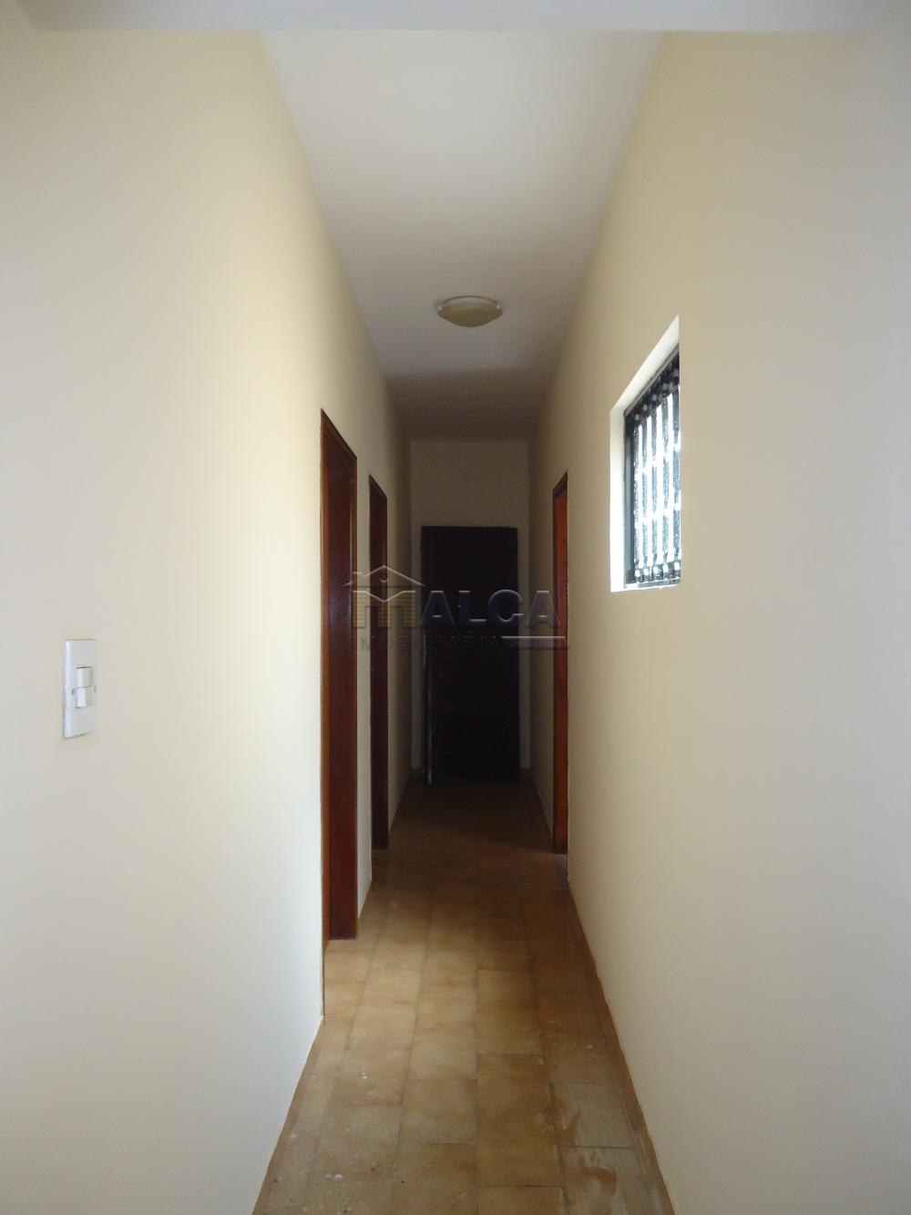Alugar Casas / Padrão em São José do Rio Pardo R$ 1.300,00 - Foto 18 Alugar Casas / Padrão em São José do Rio Pardo R$ 1.300,00 - Foto 18