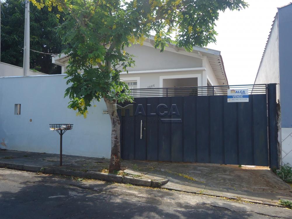 Comprar Casas / Padrão em São José do Rio Pardo R$ 480.000,00 - Foto 1