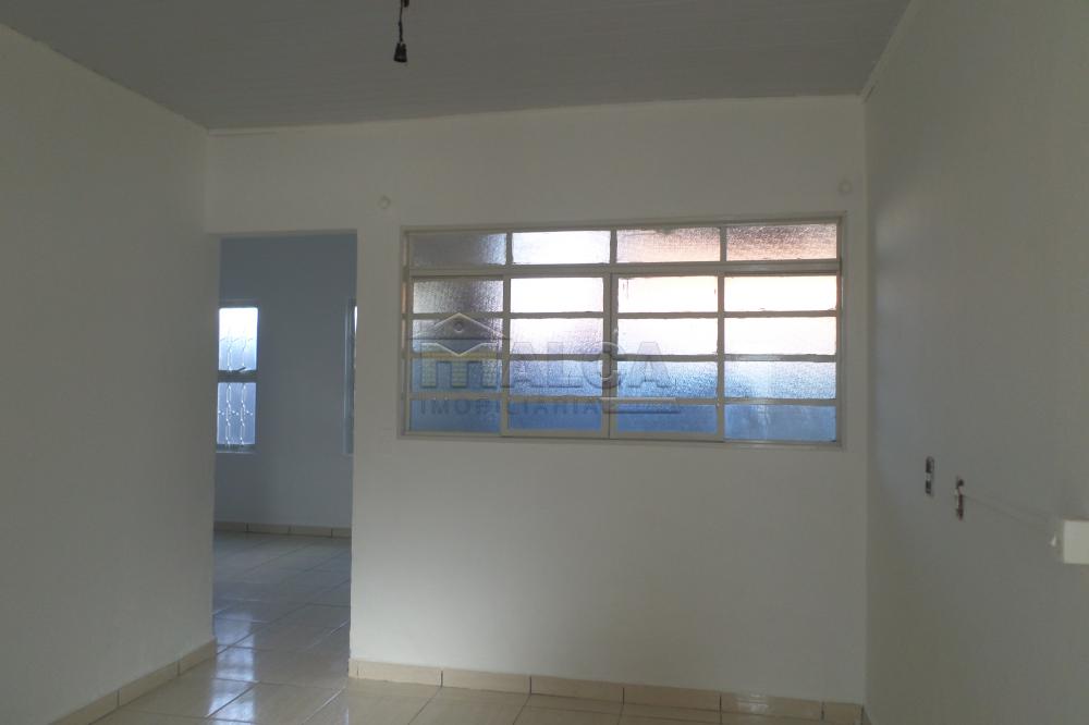 Alugar Casas / Padrão em São José do Rio Pardo R$ 750,00 - Foto 15