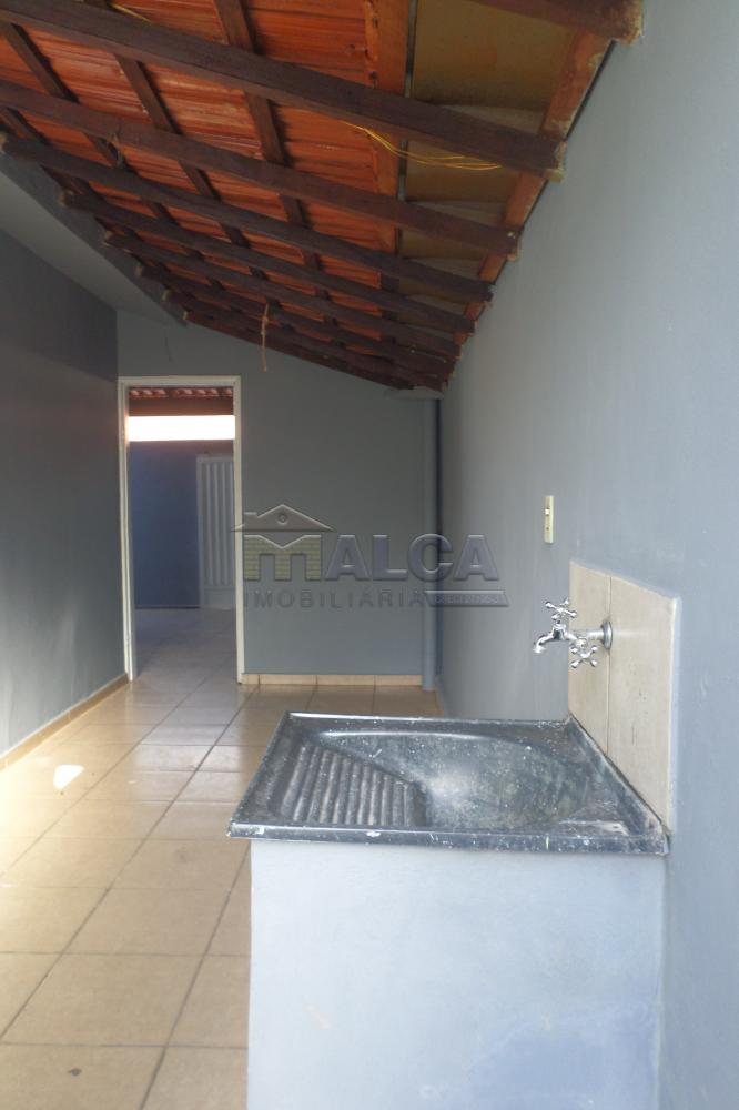 Alugar Casas / Padrão em São José do Rio Pardo R$ 750,00 - Foto 16