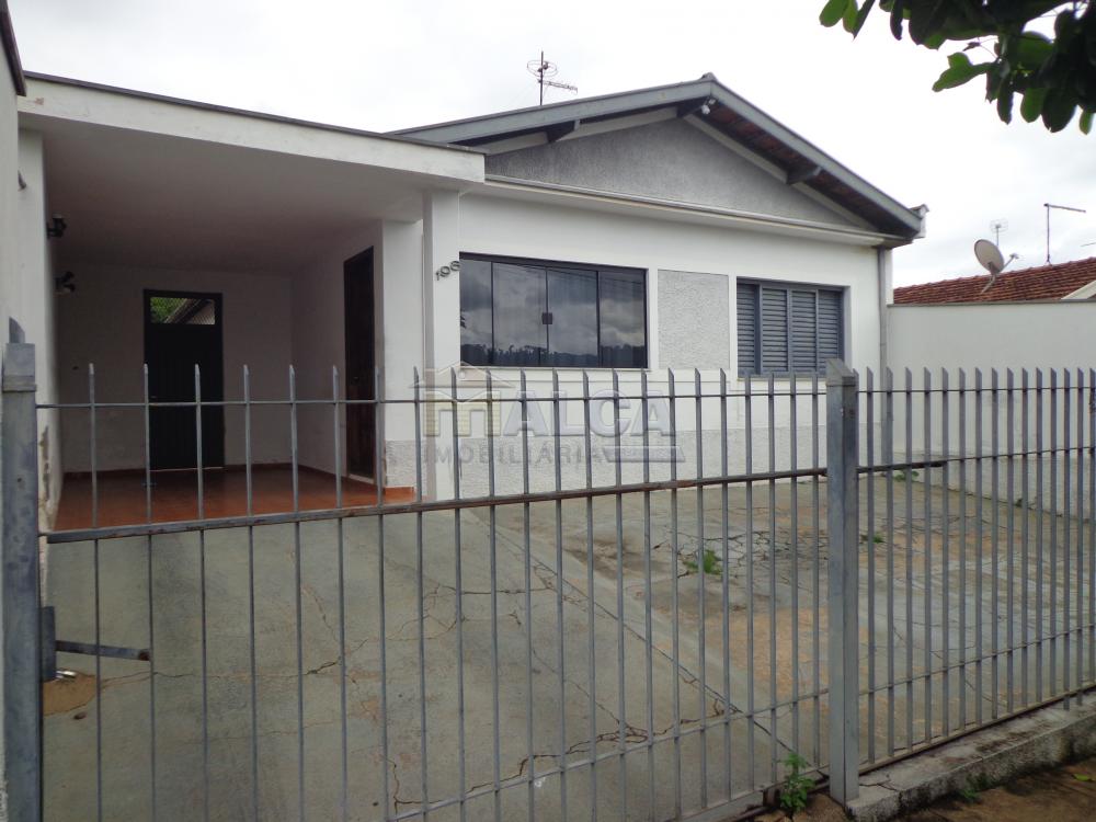 Comprar Casas / Padrão em São José do Rio Pardo R$ 400.000,00 - Foto 4