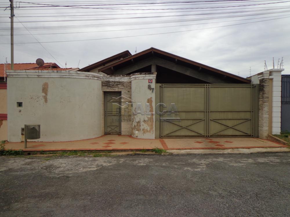 Comprar Casas / Padrão em São José do Rio Pardo R$ 1.200.000,00 - Foto 1