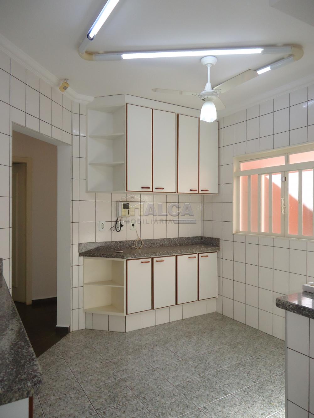 Alugar Casas / Padrão em São José do Rio Pardo R$ 3.800,00 - Foto 52