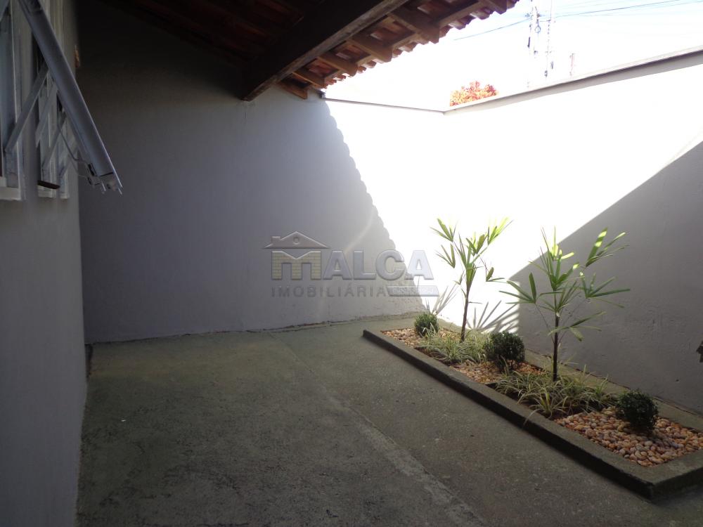Alugar Casas / Padrão em São José do Rio Pardo R$ 1.000,00 - Foto 3