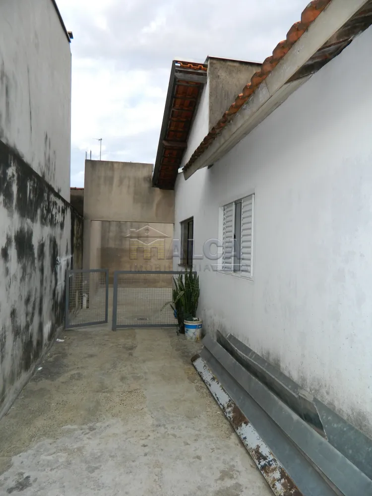 Comprar Casas / Padrão em São José do Rio Pardo R$ 190.000,00 - Foto 4