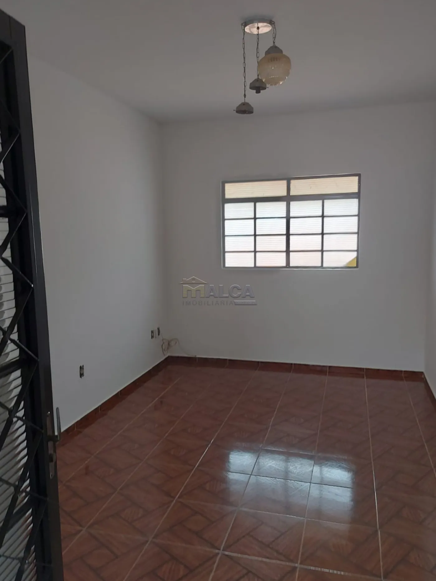 Alugar Casas / Padrão em São José do Rio Pardo R$ 1.500,00 - Foto 3
