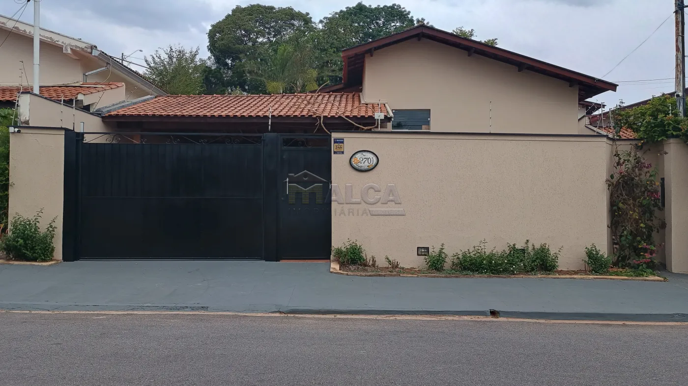 Fachada Alugar Casas / Padrão em São José do Rio Pardo R$ 4.000,00 - Foto 1