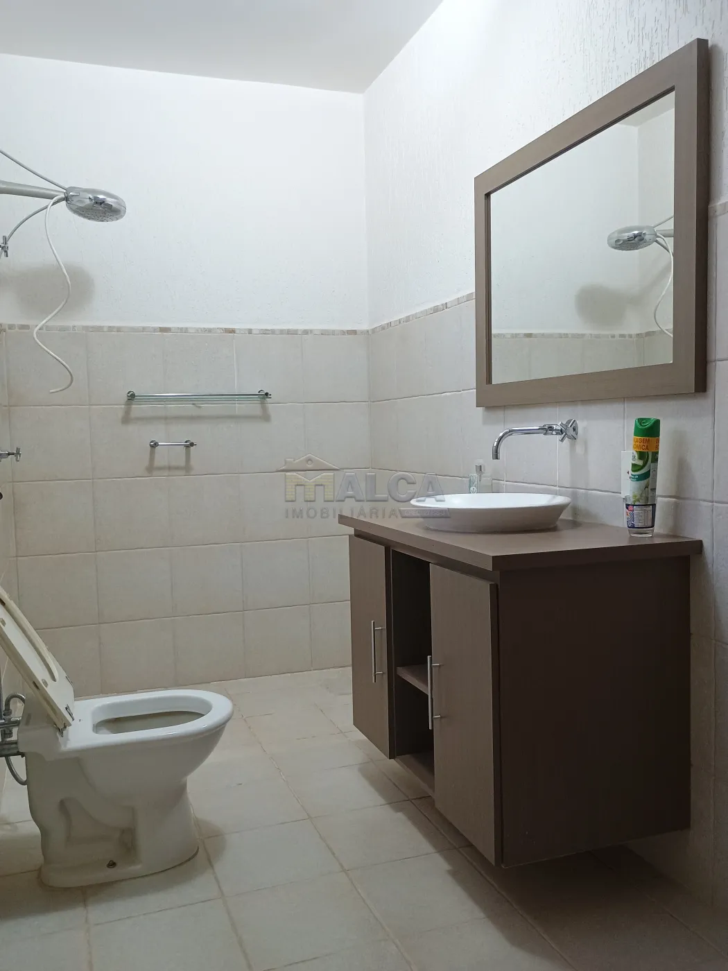 Banheiro Suíte Alugar Casas / Padrão em São José do Rio Pardo R$ 4.000,00 - Foto 24