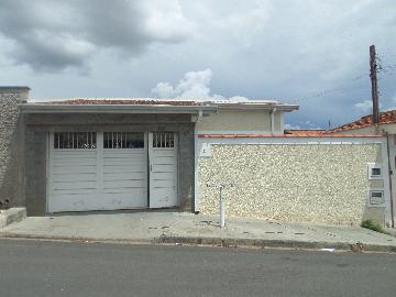 Alugar Casas / Padrão em São José do Rio Pardo. apenas R$ 800,00