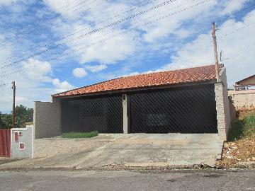 Alugar Casas / Padrão em São José do Rio Pardo. apenas R$ 400.000,00