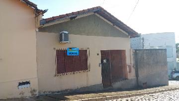 Alugar Casas / Padrão em São José do Rio Pardo. apenas R$ 350.000,00