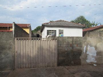 Alugar Casas / Padrão em São José do Rio Pardo. apenas R$ 180.000,00