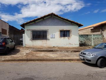 Alugar Casas / Padrão em São José do Rio Pardo. apenas R$ 370.000,00