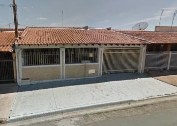 Alugar Casas / Padrão em São José do Rio Pardo. apenas R$ 200.000,00