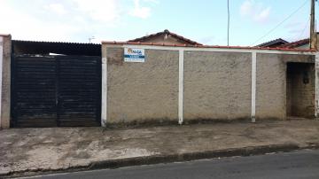 Alugar Casas / Padrão em São José do Rio Pardo. apenas R$ 160.000,00