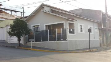 Alugar Casas / Padrão em São José do Rio Pardo. apenas R$ 295.000,00