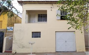 Alugar Casas / Padrão em São José do Rio Pardo. apenas R$ 260.000,00