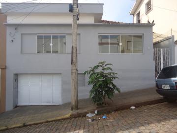 Alugar Casas / Padrão em São José do Rio Pardo. apenas R$ 1.700,00