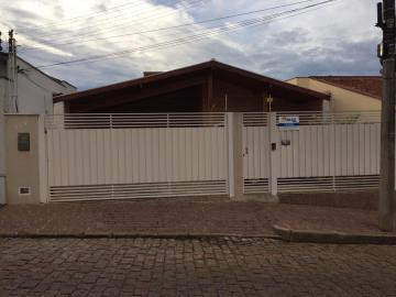Alugar Casas / Padrão em São José do Rio Pardo. apenas R$ 890.000,00