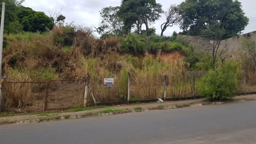 imagem 2 - Próximo Igreja, supermercado e escolas. imagem 2 - Próximo Igreja, supermercado e escolas.