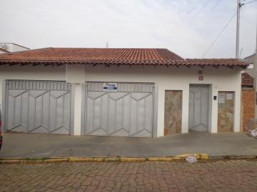 Alugar Casas / Padrão em São José do Rio Pardo. apenas R$ 742.000,00