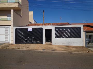 Alugar Casas / Padrão em São José do Rio Pardo. apenas R$ 600.000,00