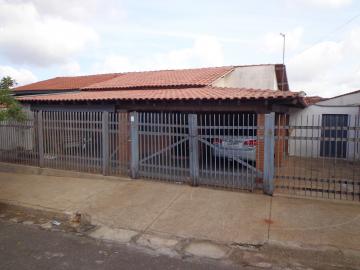 Alugar Casas / Padrão em São José do Rio Pardo. apenas R$ 318.000,00