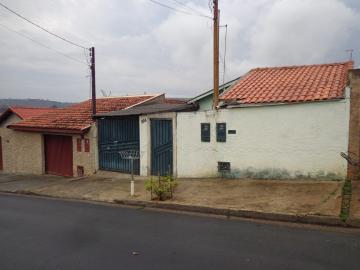 Alugar Casas / Padrão em São José do Rio Pardo. apenas R$ 200.000,00