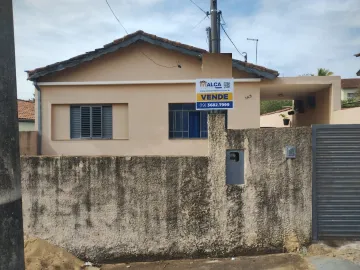 Alugar Casas / Padrão em São José do Rio Pardo. apenas R$ 260.000,00