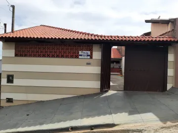 Alugar Casas / Padrão em São José do Rio Pardo. apenas R$ 280.000,00