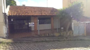 Alugar Casas / Padrão em São José do Rio Pardo. apenas R$ 680.000,00